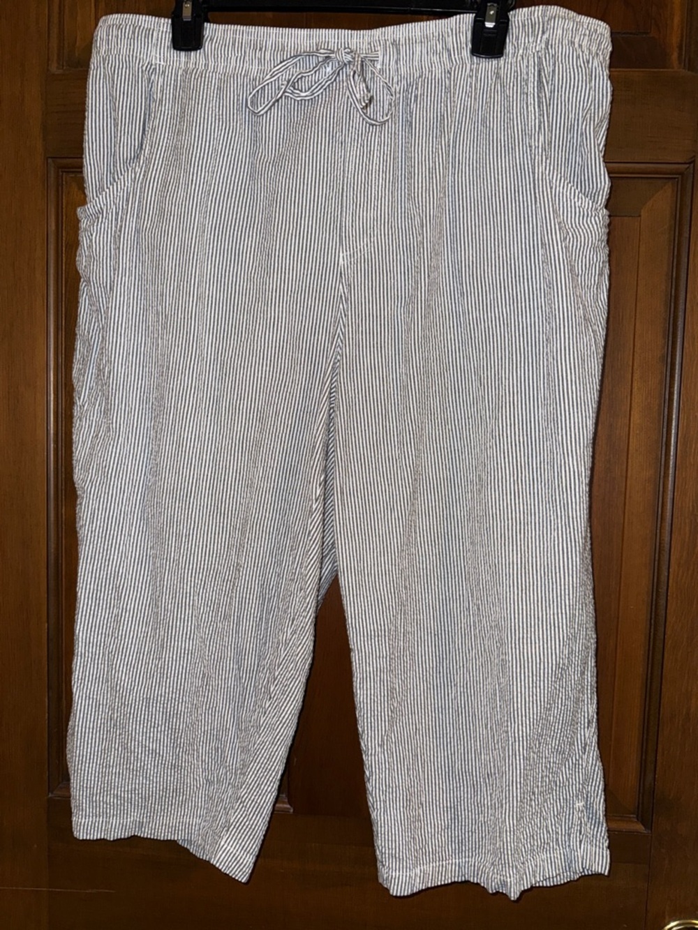 Kim Rogers Marjorie XL blue/white seersucker stripe crop pants elastic waist EUC
